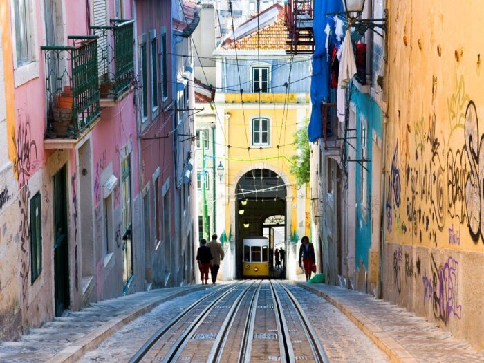 9 passeios imperdíveis para fazer em Lisboa 3 Bairro Alto