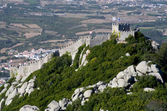 Conheça os encantos de Sintra, Portugal 3 O Castelo dos Mouros