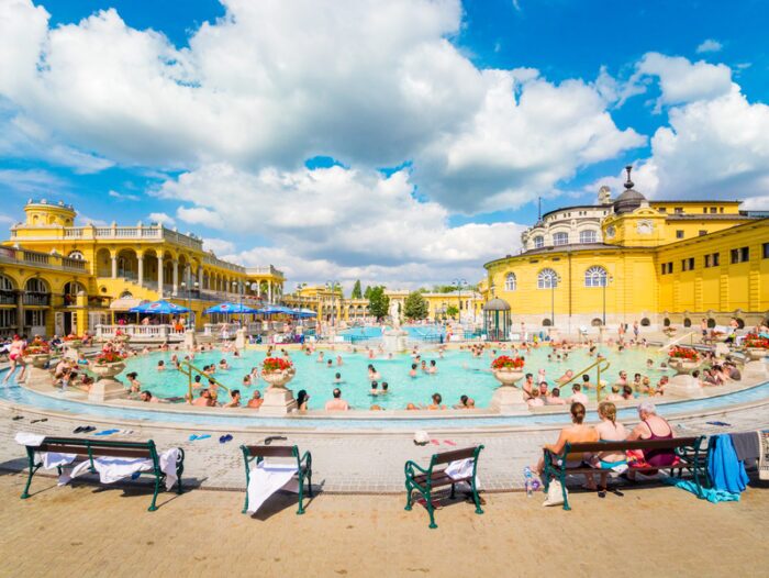 O que fazer na Hungria 5 Lukacs banhos termais de Budapeste