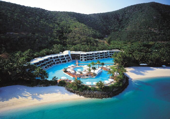 Mergulhe, sobrevoe ou veleje pela Grande Barreira de Corais australiana 1 <img src=”hayman-island.jpg